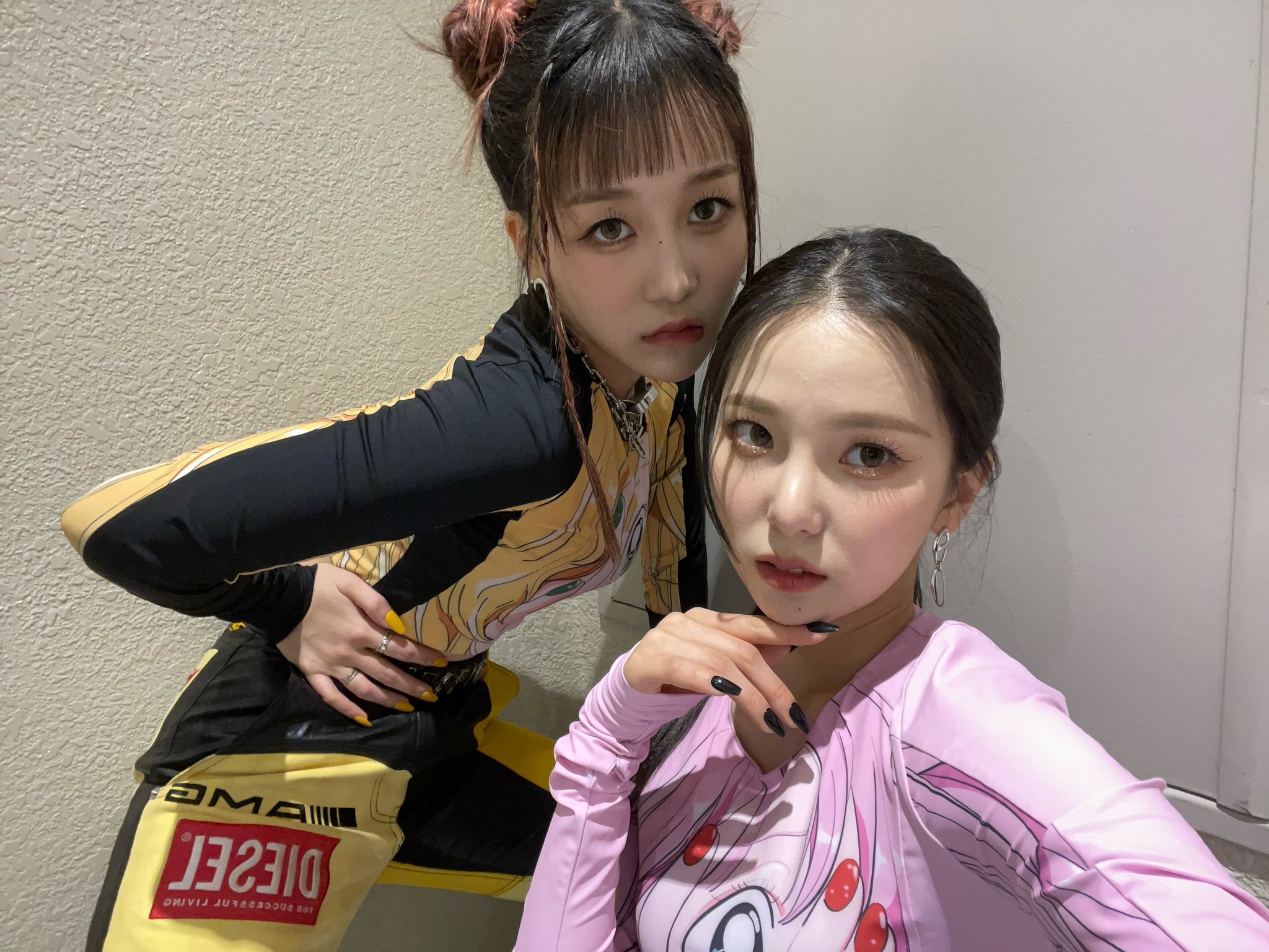 케플러 최유진 wearing PS086E